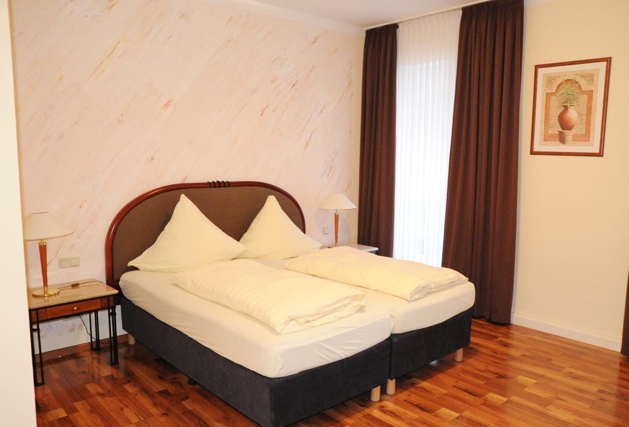 Aparthotel Scheuer Huerth Exterior photo